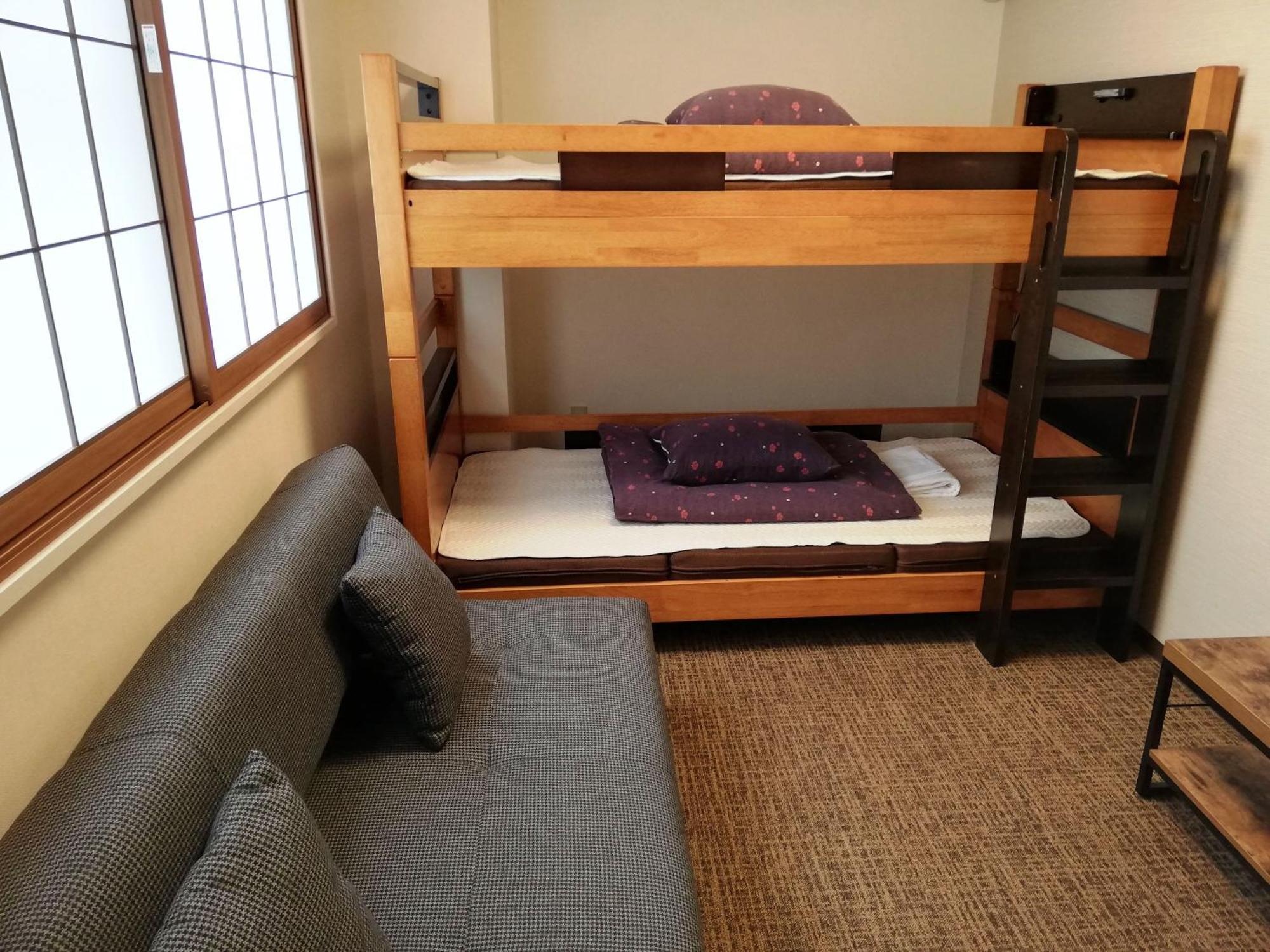 K'S House Kanazawa - Travelers Hostel Ruang foto