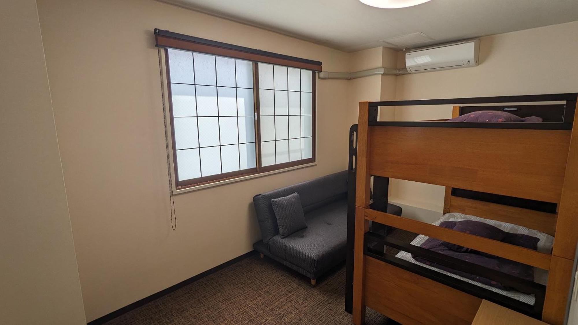 K'S House Kanazawa - Travelers Hostel Ruang foto